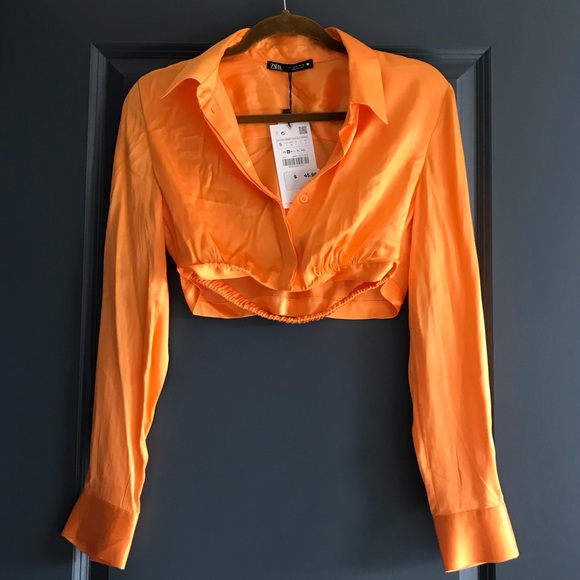 Zara Tops - NWT Zara orange long sleeved button down crop top